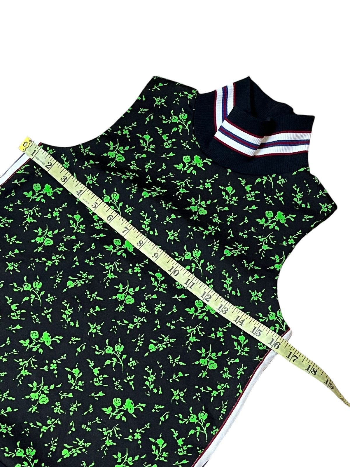 Maison MIHARA YASUHIRO MIHARA YASUHIRO ABSTRACT FLORAL HIGH NECK SLEEVELESS SHIRT Size US S / EU 44-46 / 1 - 8 Thumbnail