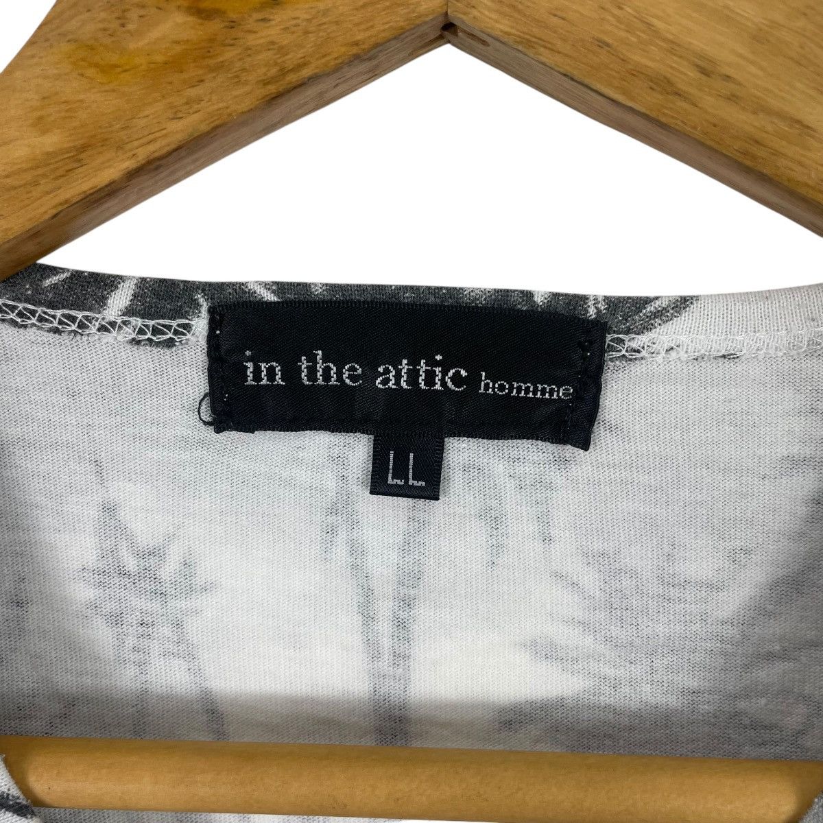 In The Attic × Japanese Brand IN THE ATTIC Homme Japan Vneck Shirt Size US L / EU 52-54 / 3 - 4 Thumbnail