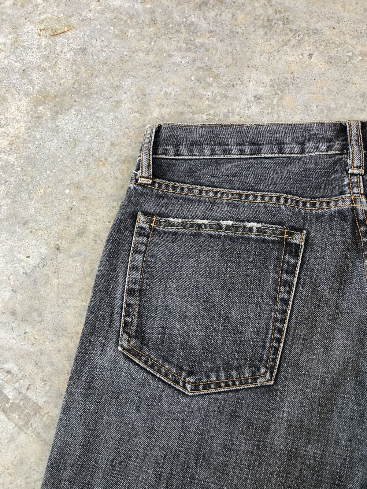 If Six Was Nine Japanese Uniqlo Flared Jeans Bootcut Distressed Jeans Size US 32 / EU 48 - 16 Thumbnail