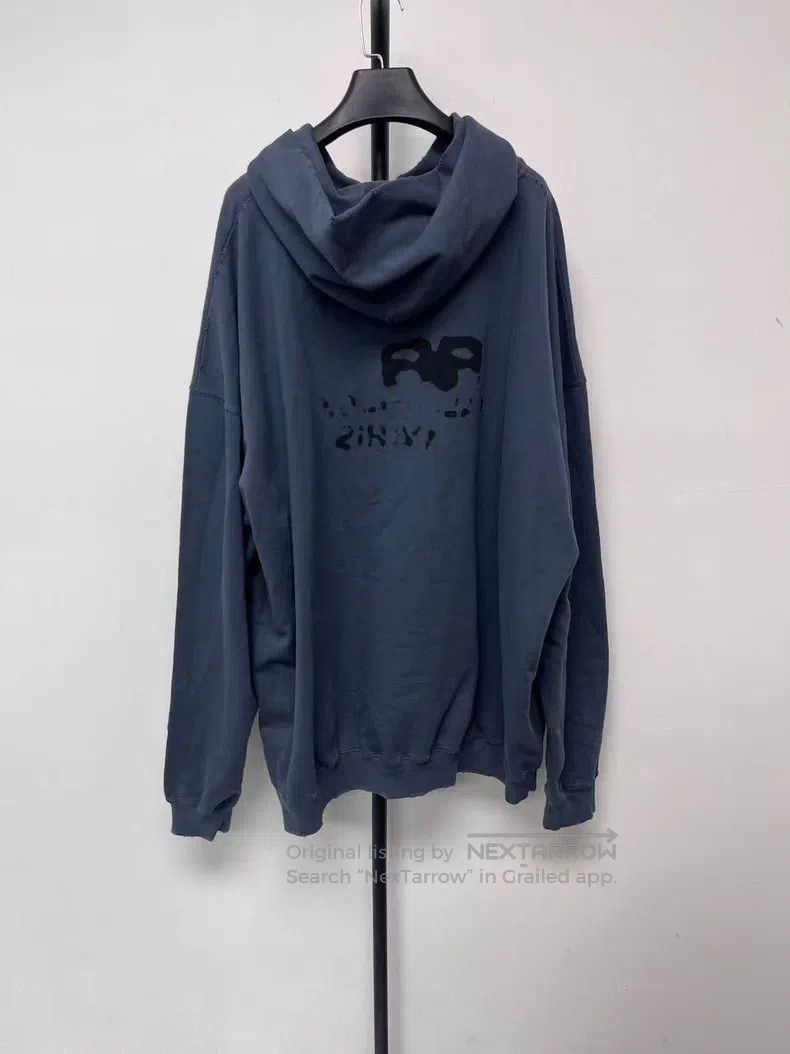 Balenciaga Balenciaga Logo Pattern Print Long Sleeve Sweatshirt Size US M / EU 48-50 / 2 - 2 Thumbnail