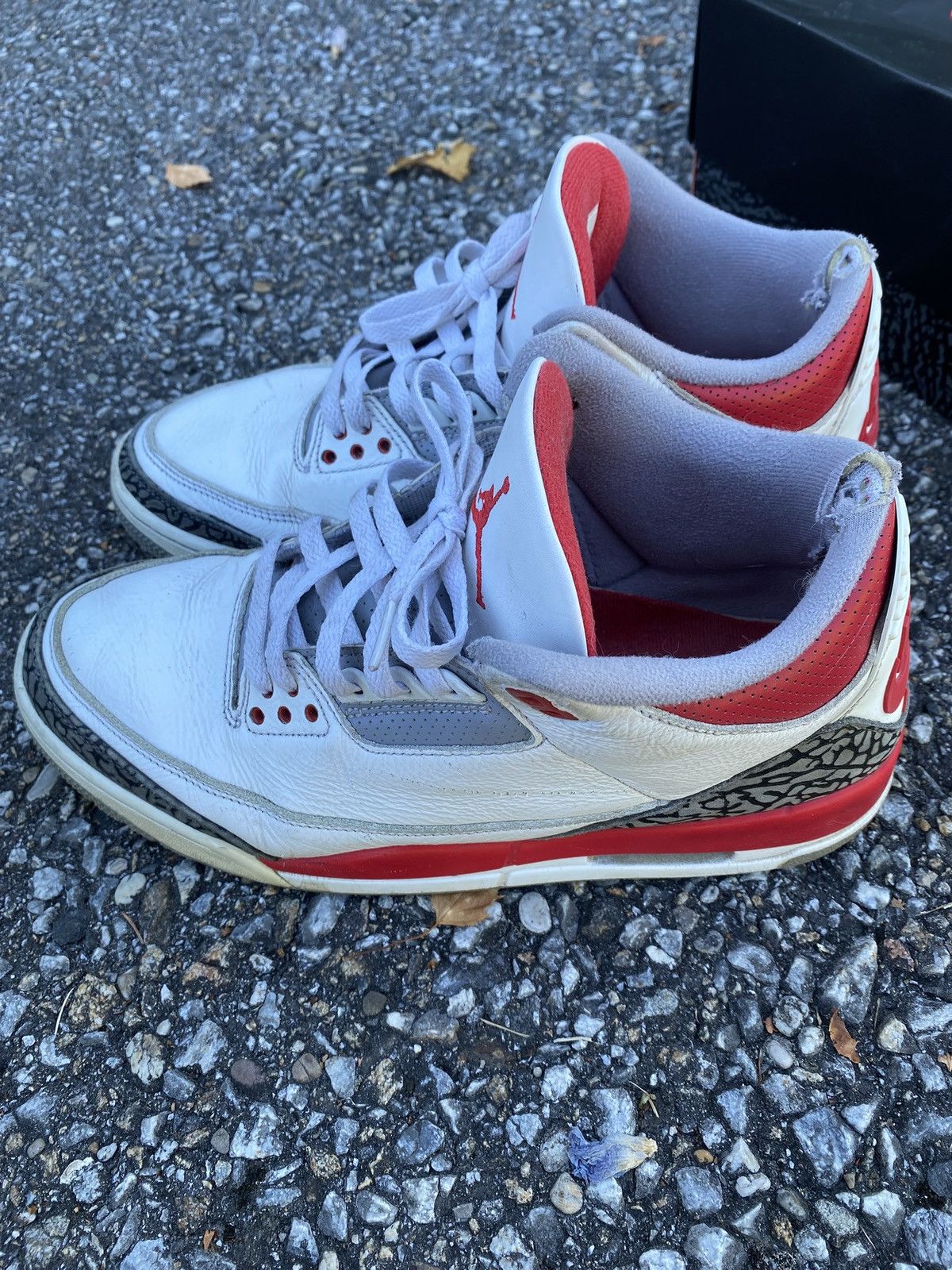 Jordan Brand Jordan 3 Fire Red, 45, streetwear, vintage, y2k Size US 11 / EU 44 - 4 Thumbnail