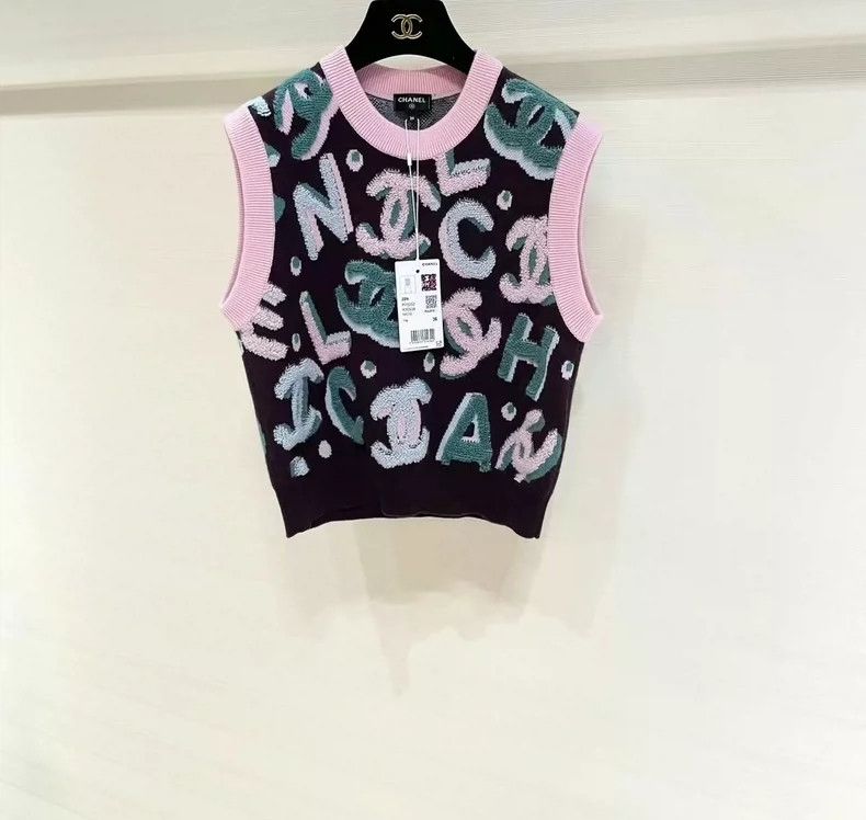 Chanel Chanel 22 Autumn and Winter Ski Series Embossed Logo Knitt Size XS / US 0-2 / IT 36-38 - 1 Thumbnail