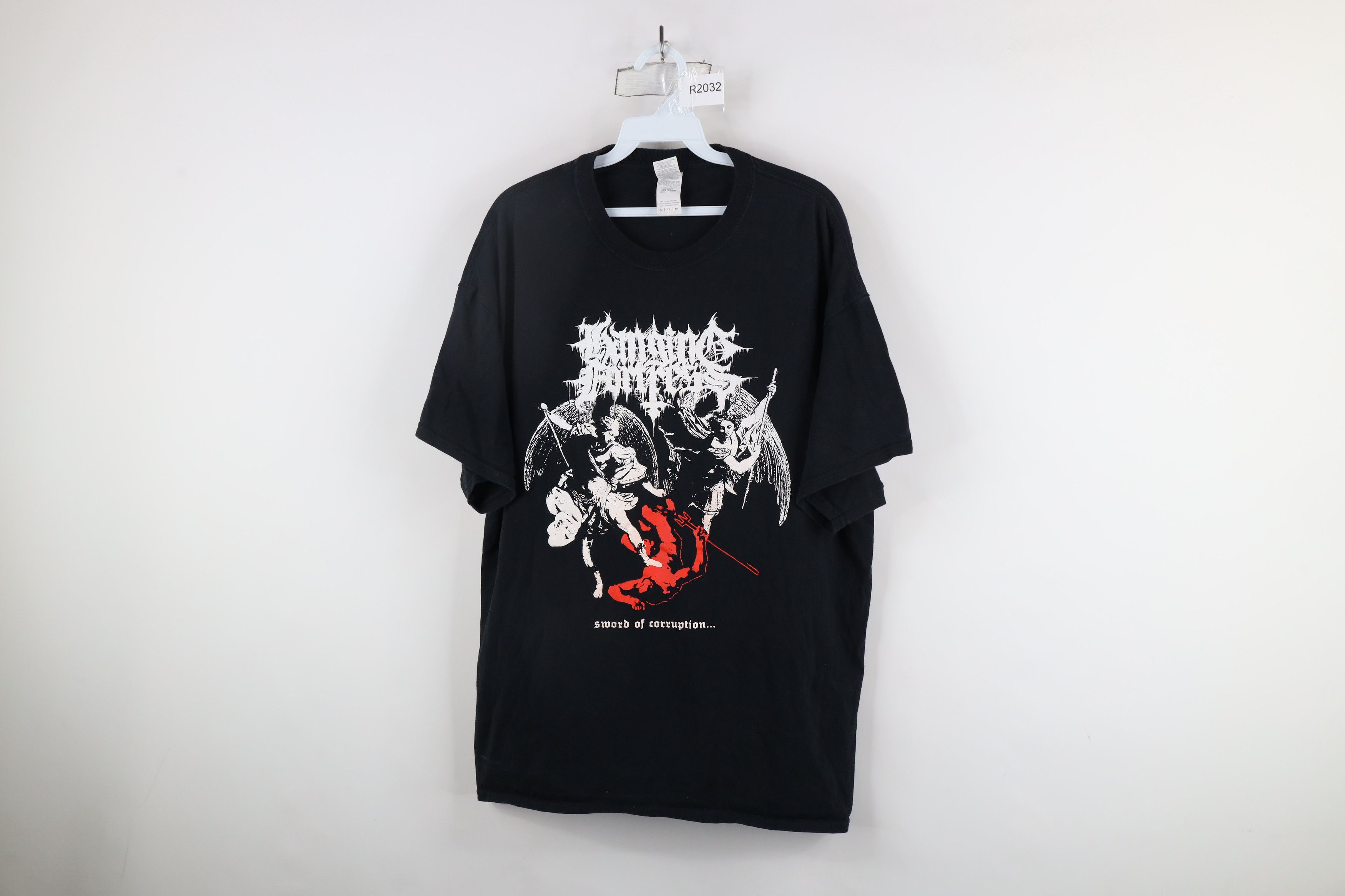 Vintage Streetwear of Corruption Hanging Fortress Metal Band T-Shirt Size US XL / EU 56 / 4 - 1 Thumbnail