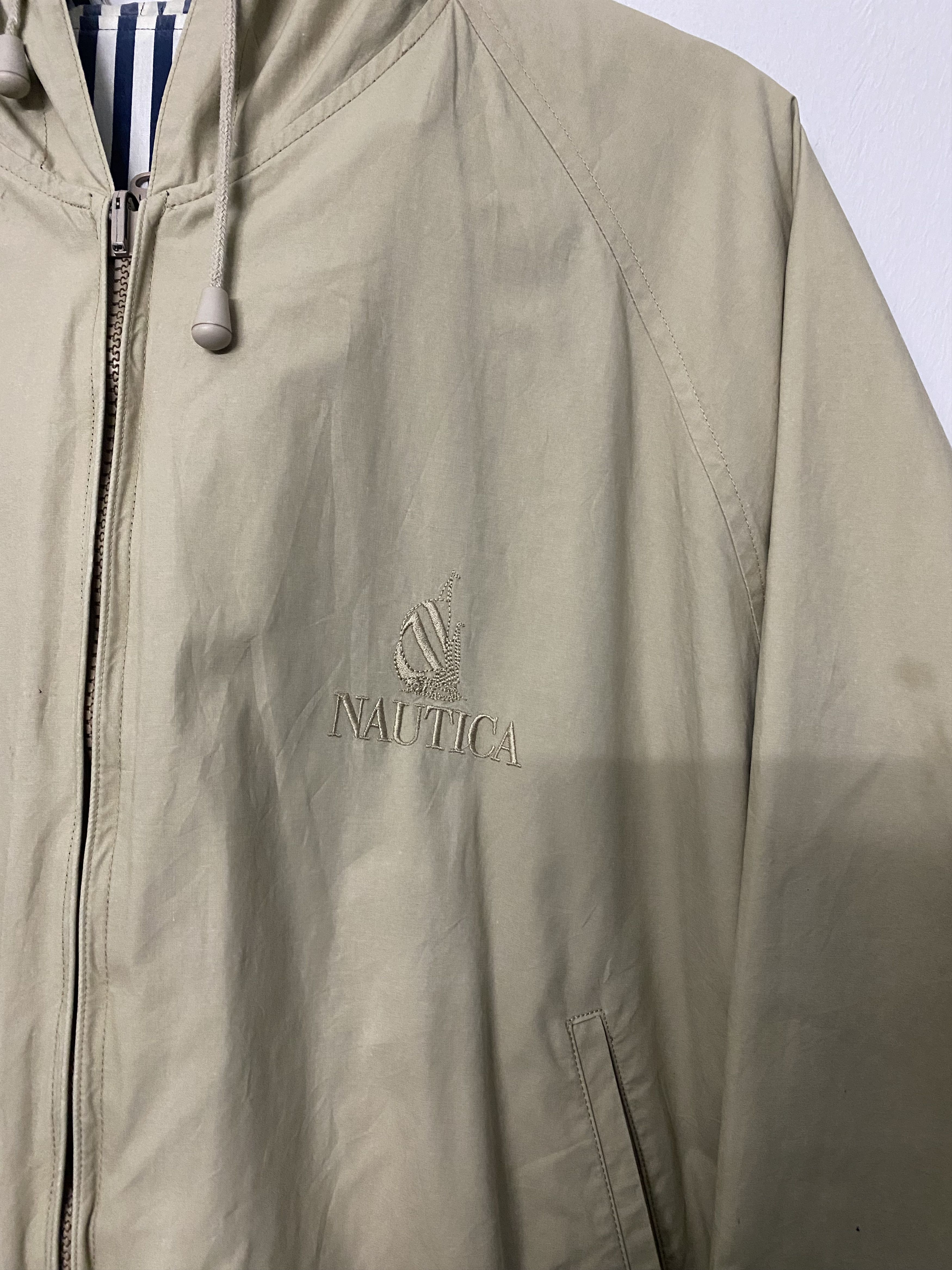 Nautica Vtg Nautica Reversible Sailing Jacket Tan/Striped Size Large Size US L / EU 52-54 / 3 - 8 Thumbnail