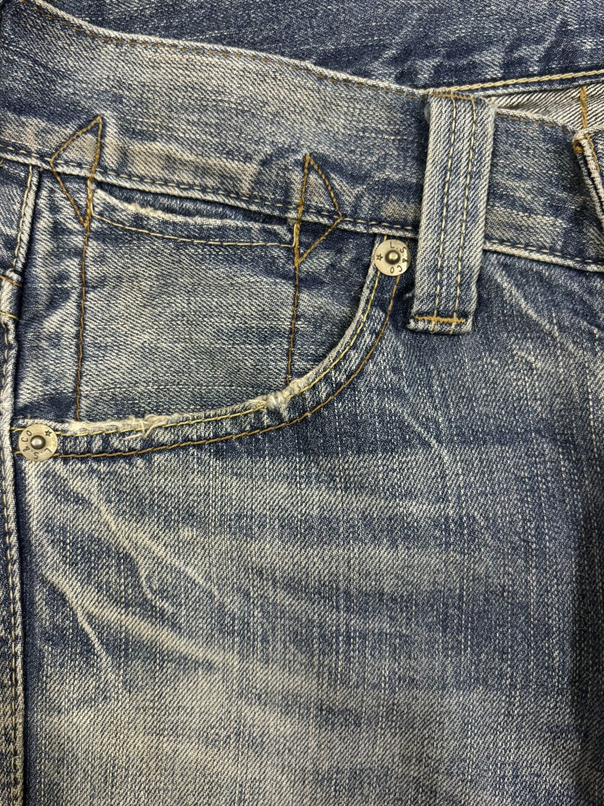 Levi's Vintage Levis 507 Cracked Wash Flare Distressed Cargo Jeans Size US 29 - 4 Thumbnail