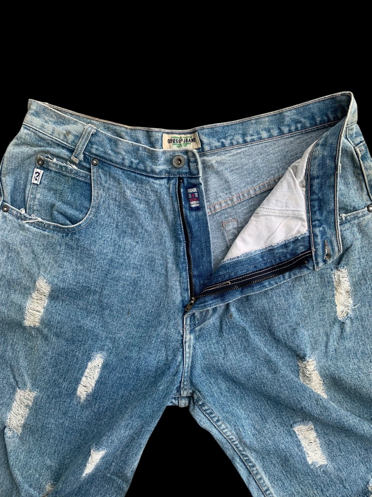 Guess × Japanese Brand × Vintage American Guess Light Blue Baggy Distressed Jeans Size US 34 / EU 50 - 4 Thumbnail