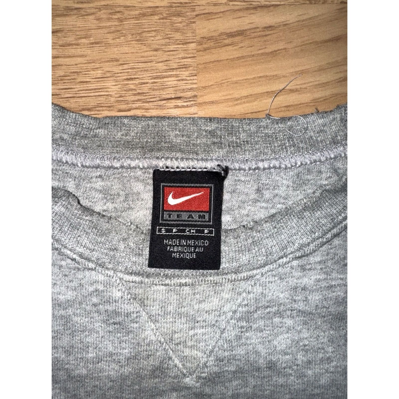 Nike VINTAGE Nike Penn State PSU Sweatshirt Crewneck Gray Size Small Mens Y2K Size US S / EU 44-46 / 1 - 2 Thumbnail