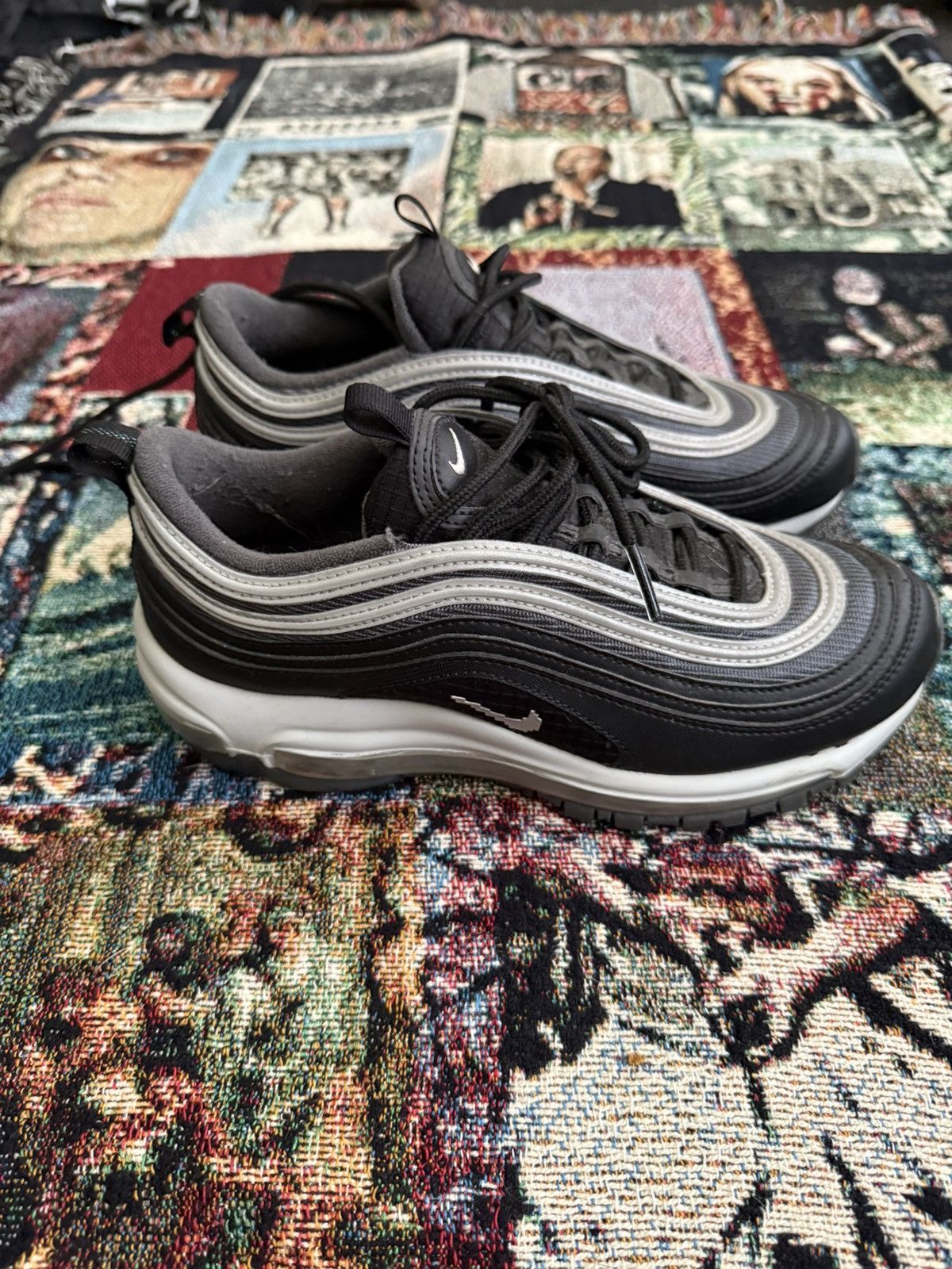 Nike Nike Air Max 97 Y2K GS 'Metallic Silver' Size US 6 / EU 39 - 1 Thumbnail