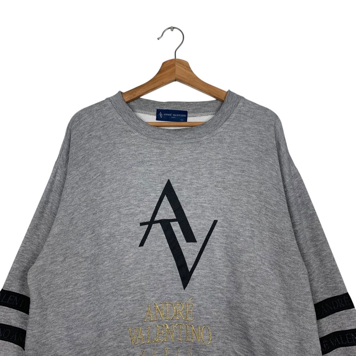 Valentino ANDRE VALENTINO Paris Big Logo Sweatshirts #1738-C77 Size US M / EU 48-50 / 2 - 2 Thumbnail
