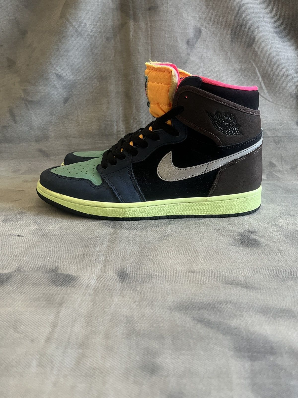 Jordan Brand × Nike Air Jordan 1 Retro High “Tokyo Bio Hack” Size US 10 / EU 43 - 4 Thumbnail