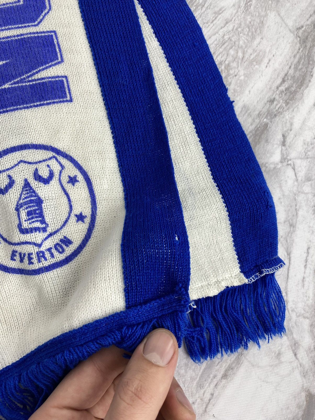 Vintage Vintage Everton Football Club Final Cup 1985 Soccer Scarf Size ONE SIZE - 8 Thumbnail