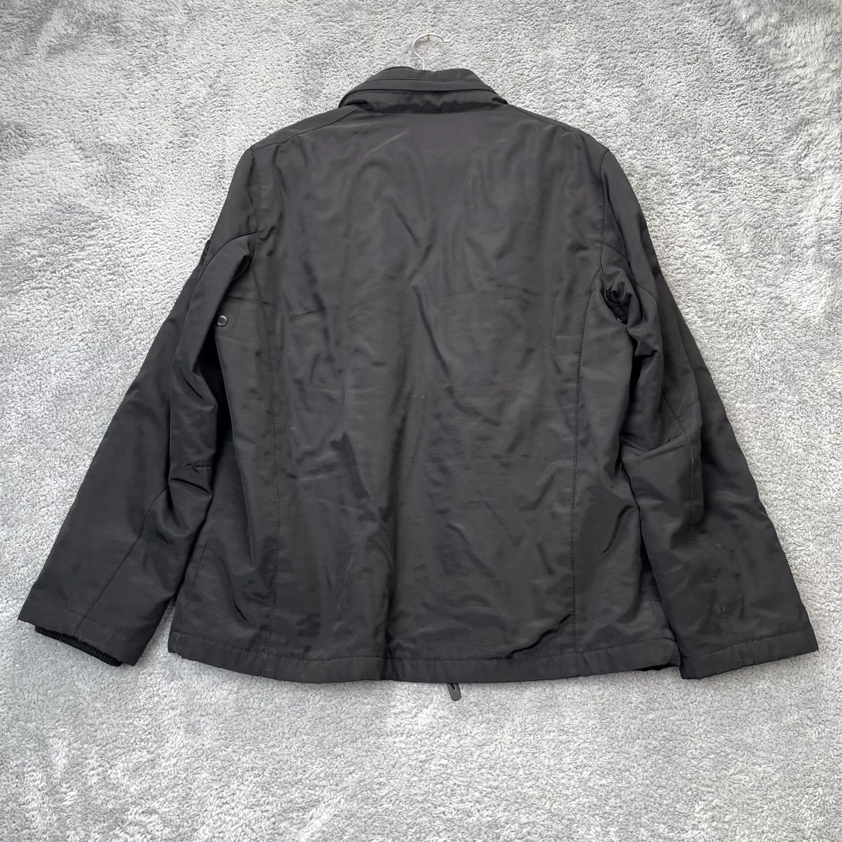 Tumi Tumi Jacket Mens Medium Black Tech Performance Windbreaker Coat Packable Hood Jacket/Coat Short Zip Hooded Windbreaker Mens Regular Size M Black Size US M / EU 48-50 / 2 - 2 Thumbnail