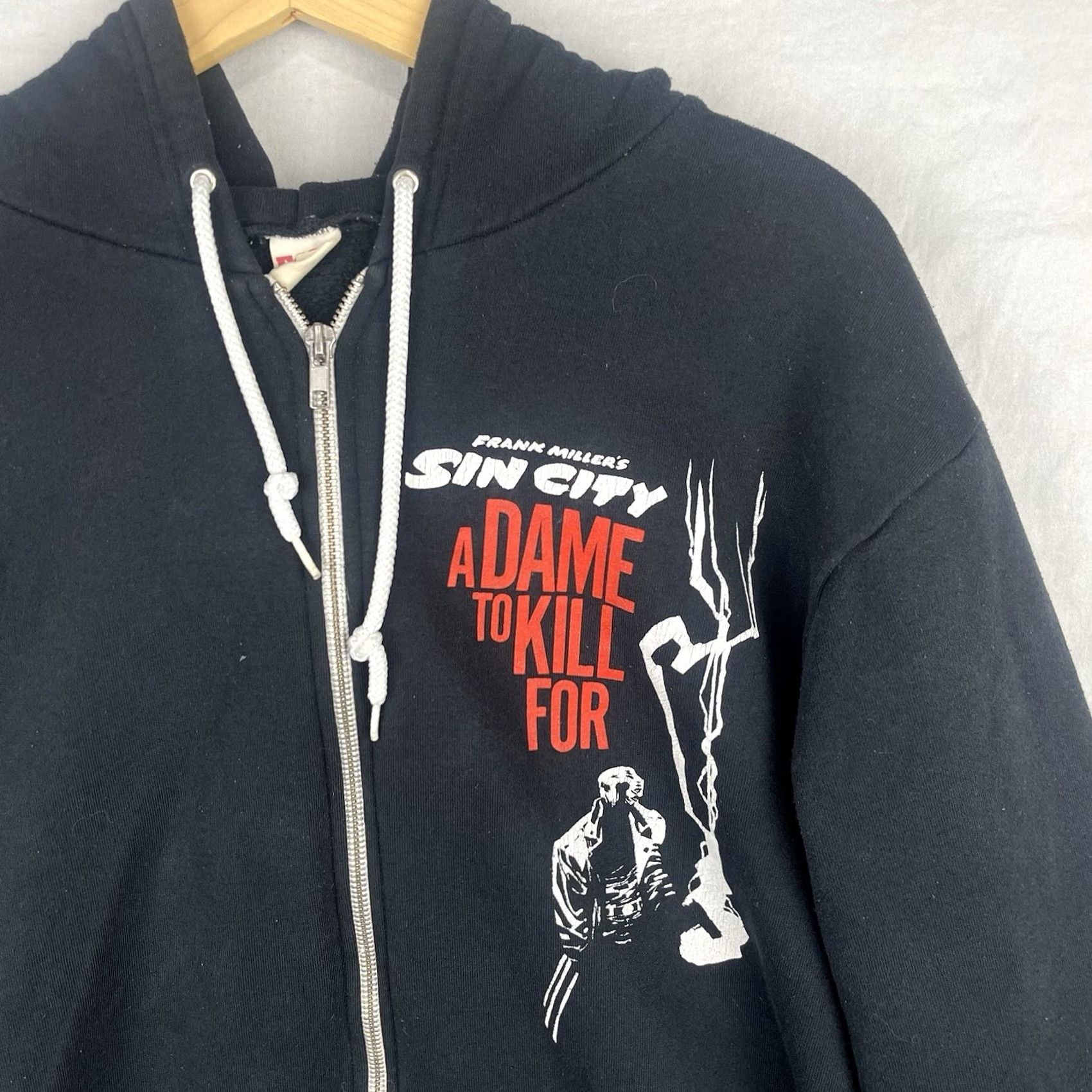 American Apparel Nike Shirt Mens XL Sin City Sweater Hoodie A Dame To Kill For Movie Crew Full Zip Graphic Print Hooded Pockets Black Glow Size US XL / EU 56 / 4 - 4 Thumbnail