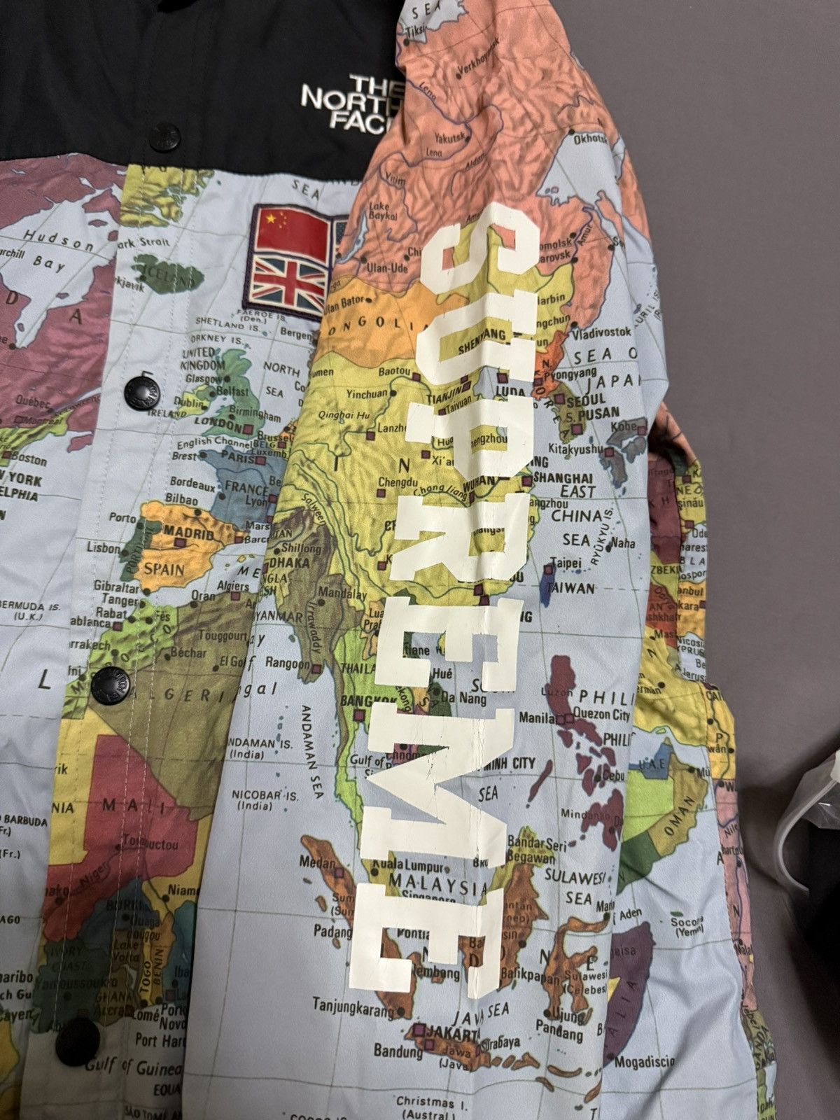 Supreme × The North Face Supreme tnf the north face maps atlas coach Jacket Size US S / EU 44-46 / 1 - 7 Thumbnail