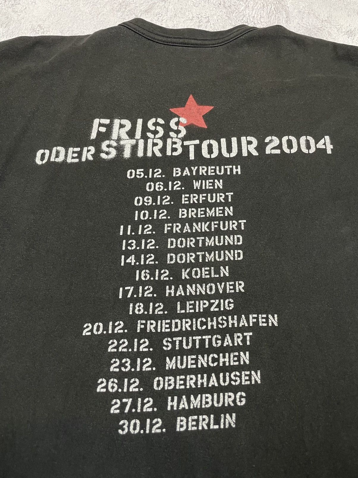 Band Tees Die Toten Hosen Vintage Faded 2004 T-shirt L XL Size US L / EU 52-54 / 3 - 4 Thumbnail
