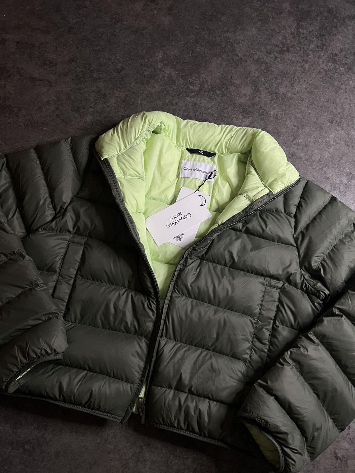 Calvin Klein New down jacket Calvin Klein Size M / US 6-8 / IT 42-44 - 3 Thumbnail