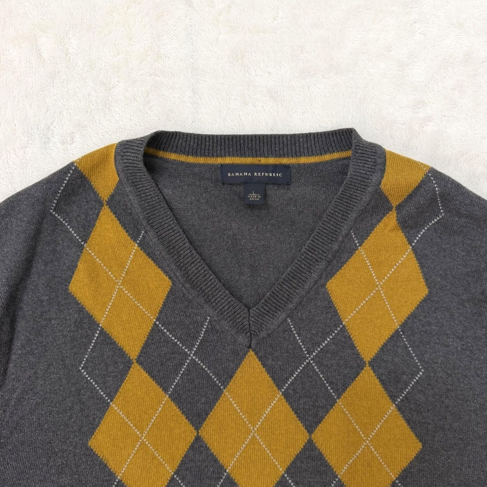 Banana Republic Banana Republic Sweater Mens Large Gray Silk Cashmere Argyle Slim Fit V-Neck Pullover Knit Winter Casual Mens Size US L / EU 52-54 / 3 - 2 Thumbnail