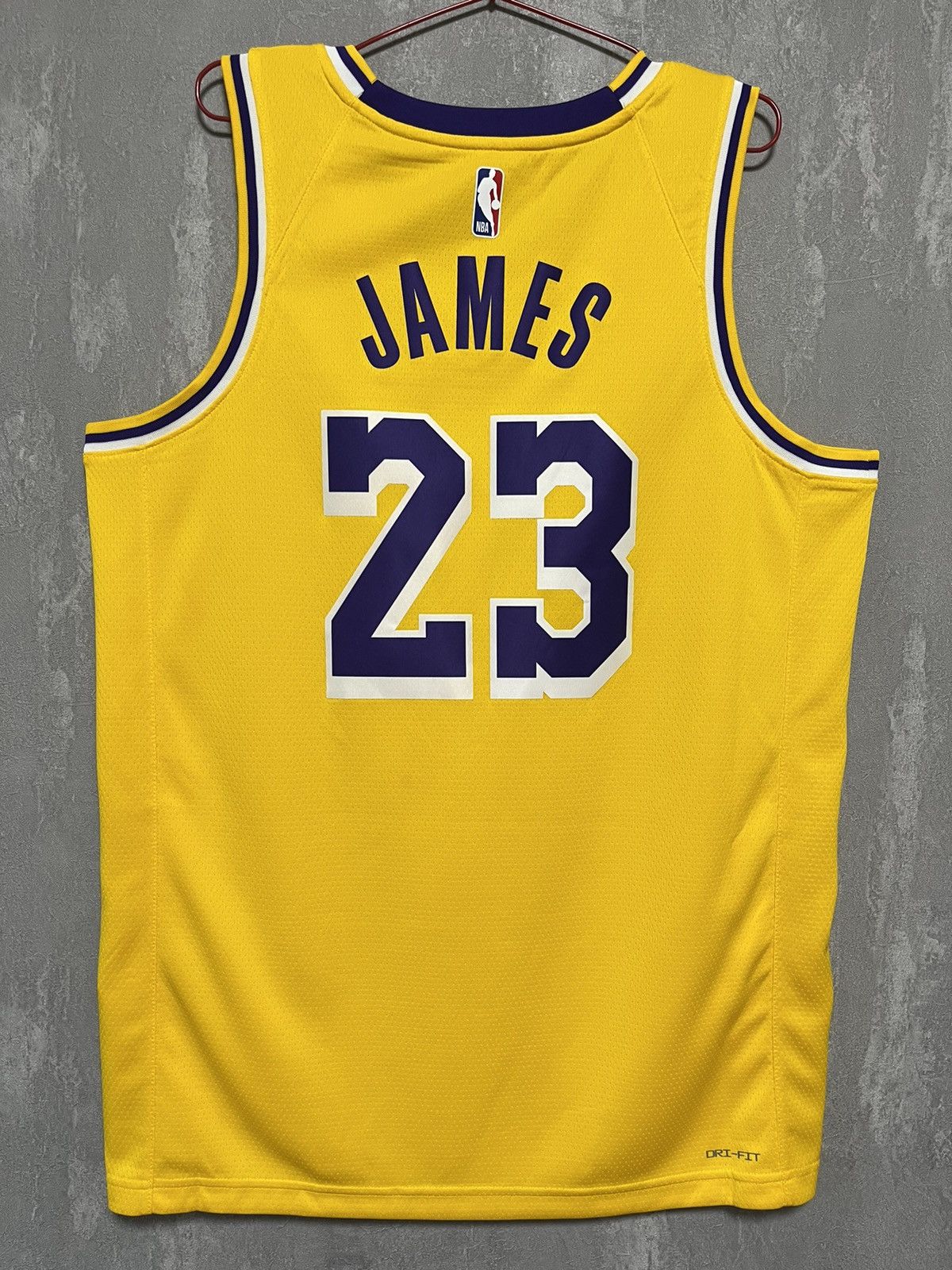 Nike Nike LeBron James Los Angeles Lakers Icon Edition Jersey Size US L / EU 52-54 / 3 - 2 Thumbnail