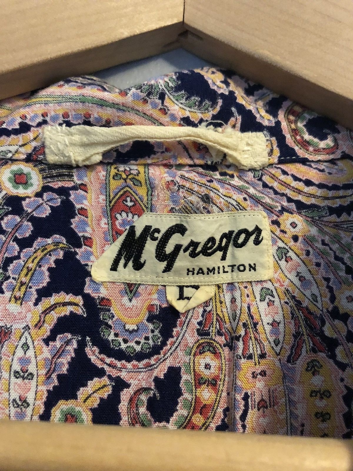 Vintage 1950s/1960s Mcgregor paisley rayon shadow Shirt Size L Size US L / EU 52-54 / 3 - 3 Thumbnail