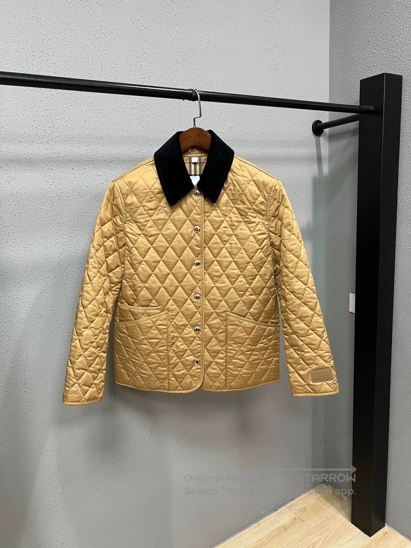 Burberry burberry quilted cotton jacket in beige. Size US S / EU 44-46 / 1 - 1 Thumbnail