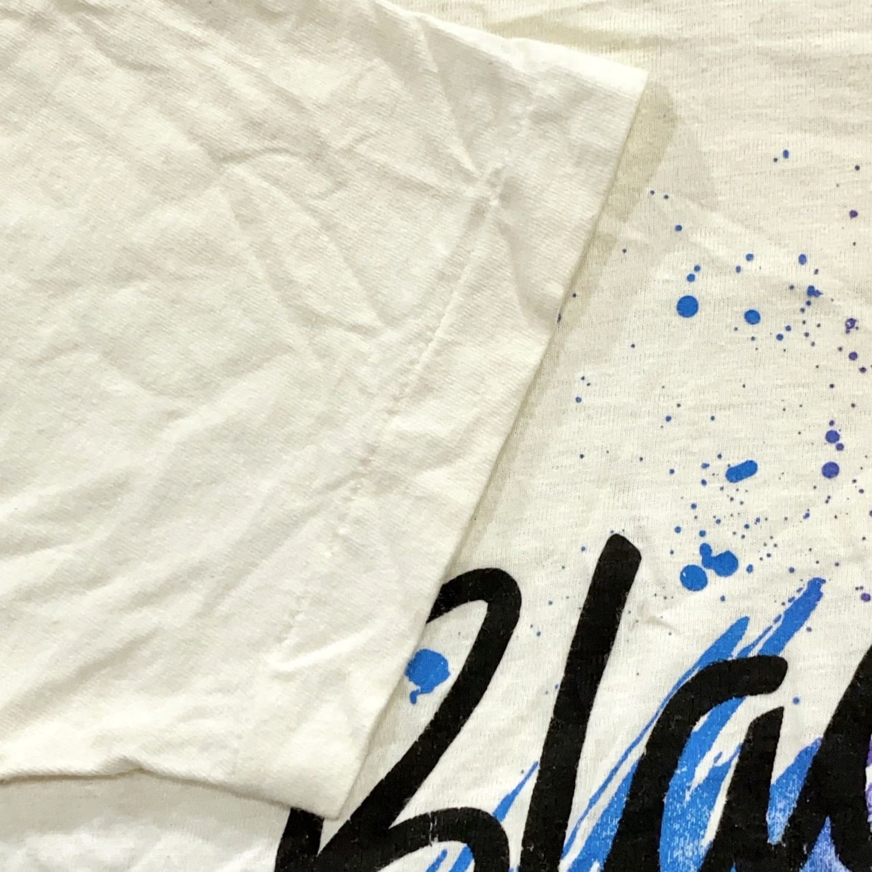 Vintage VTG 90s BLACK HILLS SOUTH DAKOTA PAINT SPLATTER T-Shirt MEDIUM/LARGE Ivory Men T-Shirt 90s Vintage Grey? Size US M / EU 48-50 / 2 - 3 Thumbnail