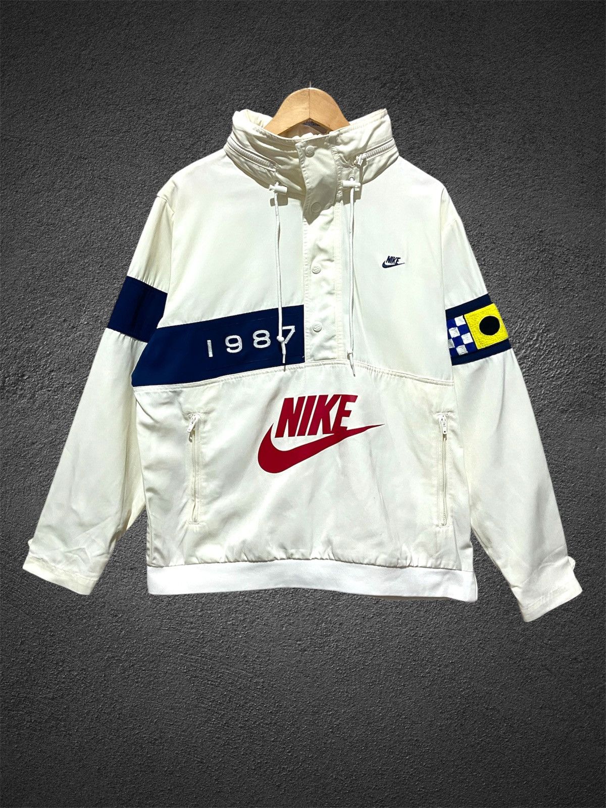 Nike Nike Men's Sportswear Reissue Woven Jacket Size US XL / EU 56 / 4 - 2 Thumbnail