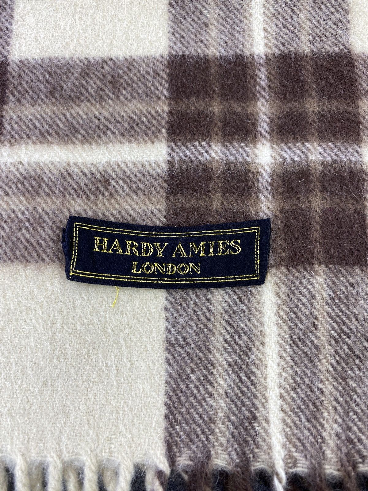 Hardy Amies Hardy Amies Scarf/Muffler/Neckwear-T636 Size ONE SIZE - 5 Thumbnail
