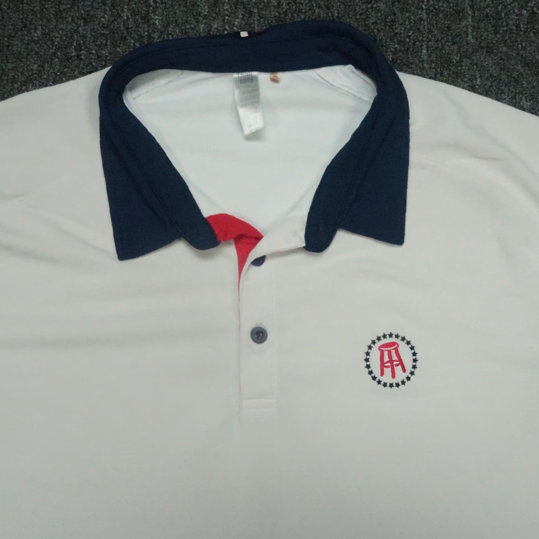 Vintage UNRL Polo Shirt Mens 2XL White Barstool Sports Short Sleeve Performance Golf Breathable Lightweight Stretch Size US XXL / EU 58 / 5 - 2 Thumbnail