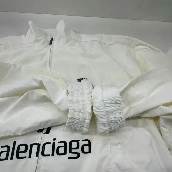 Balenciaga Balenciaga White Letter Print Zip Jacket. Size US L / EU 52-54 / 3 - 7 Thumbnail