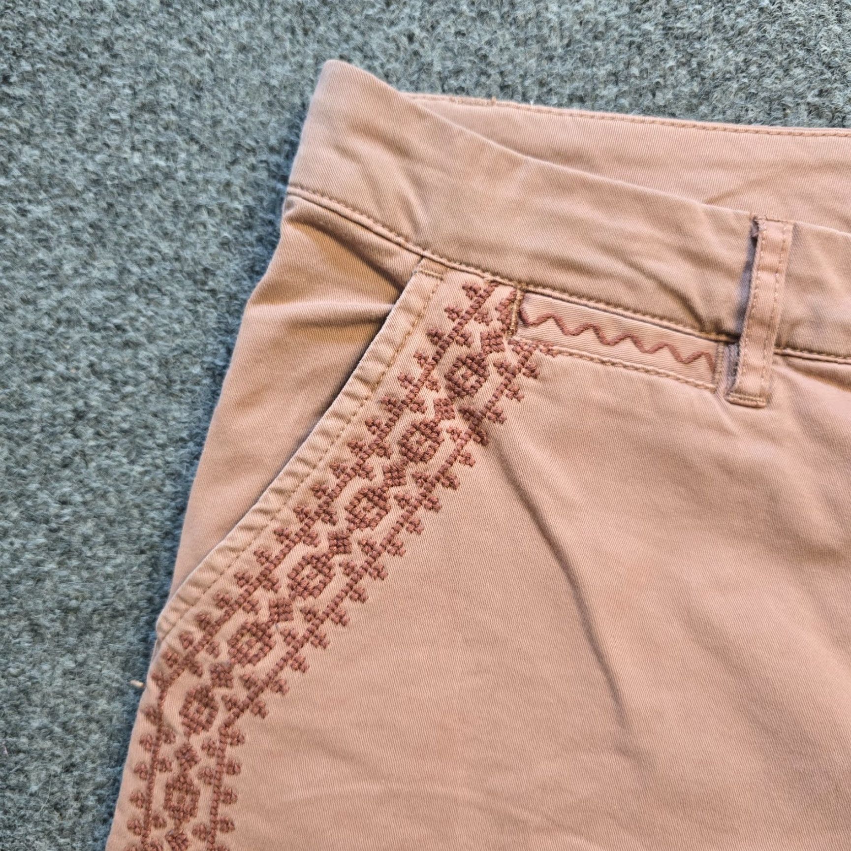 Vintage Garnet Hill Pants Womens Size 8 Pink Embroidered Straight Leg Chino Boho Casual Pants Women Regular Pink Embroidered Straight Leg Chino Boho Casual Size 30" / US 8 / IT 44 - 3 Thumbnail