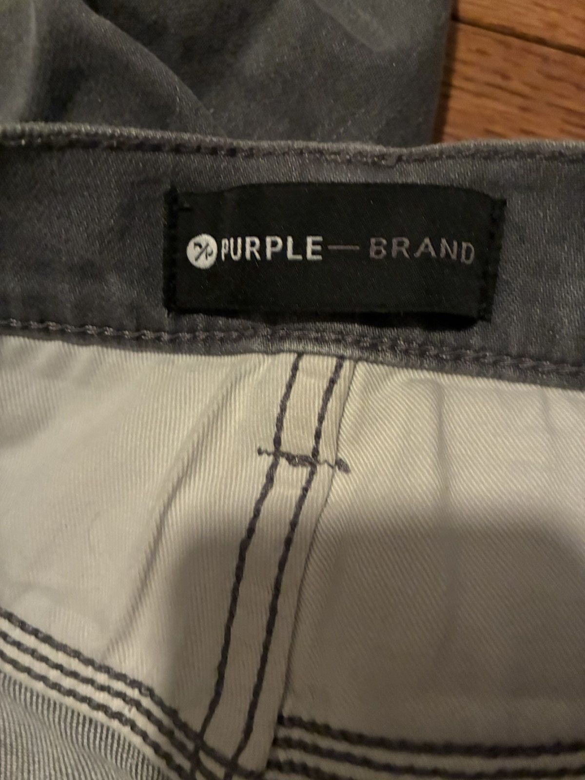 Purple Brand Purple Brand P001 Denim Gray – Worn Knee Slit Size US 31 - 6 Thumbnail