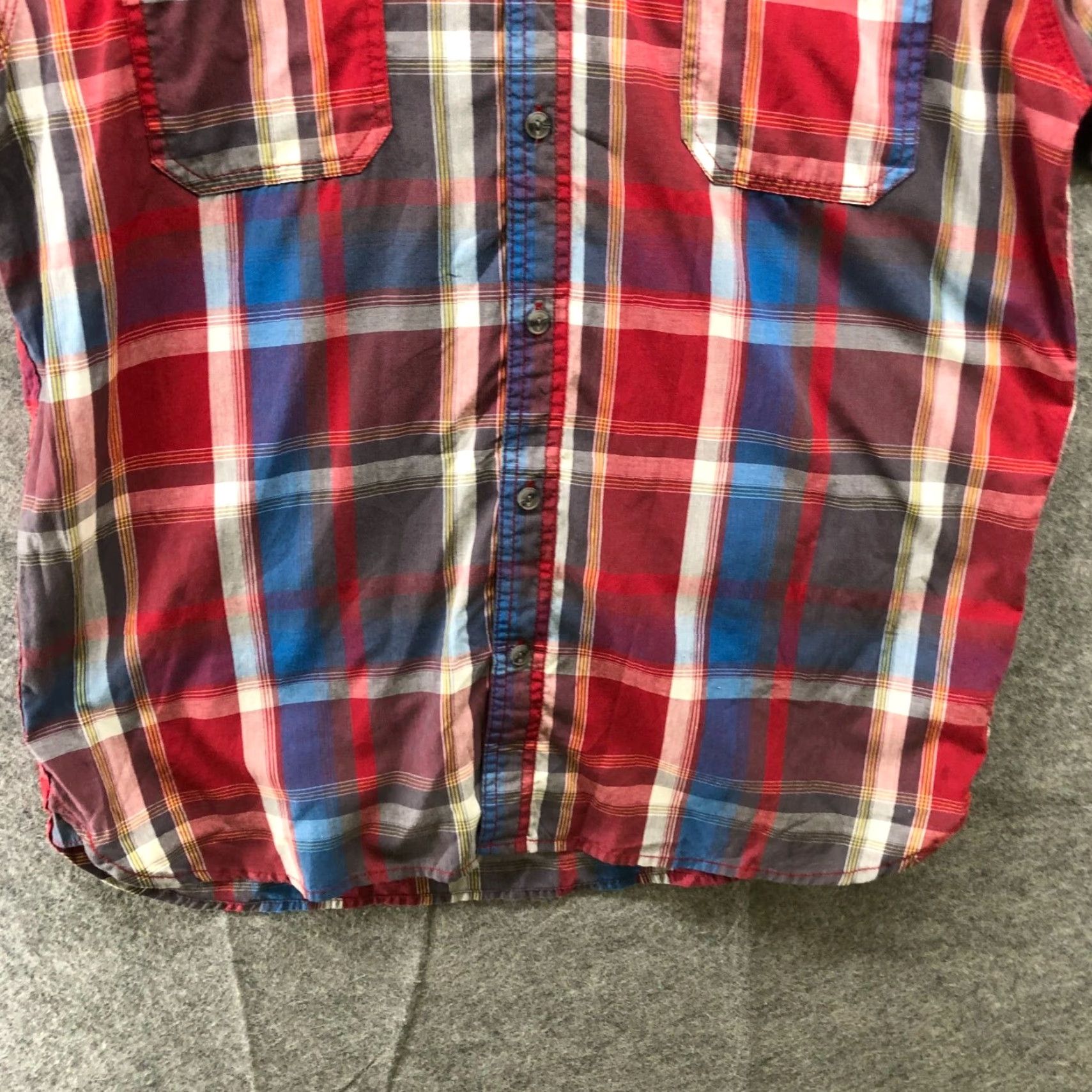 Levi's Levi's Shirt Short Sleeve Mens XL Red Plaid Button-Up Cotton Blend Pocketed Western Classic Everyday Size US XL / EU 56 / 4 - 7 Thumbnail