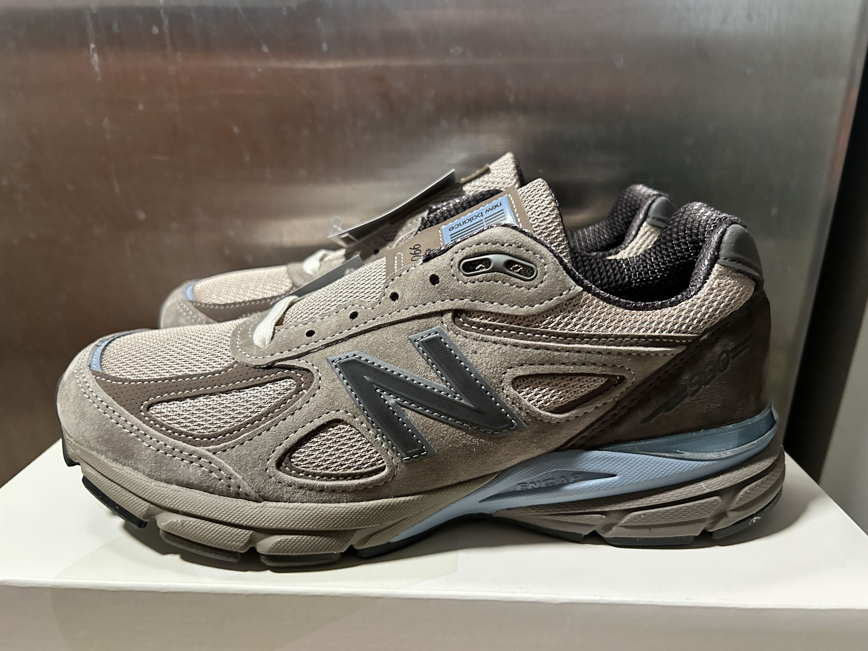 Auralee × New Balance New Balance 990v4 MiUSA Auralee Size US 7 / EU 40 - 3 Thumbnail