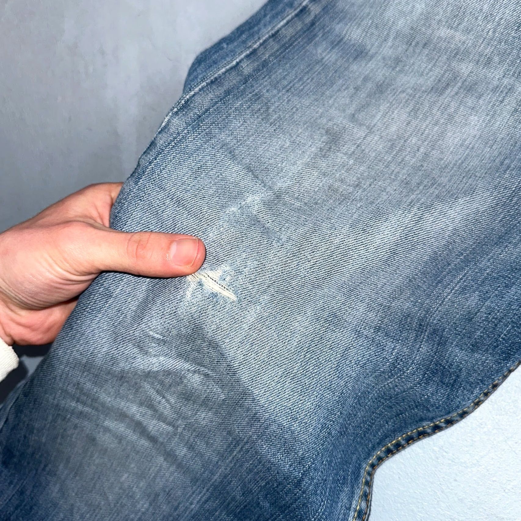 Levi's Levis 501 Vintage Y2K XX Straight Leg Jeans Blue Med Wash 33x32 32x31 Levi's 501 Jeans Mens Denim 90s Straight Vintage Blue Size US 33 - 6 Thumbnail