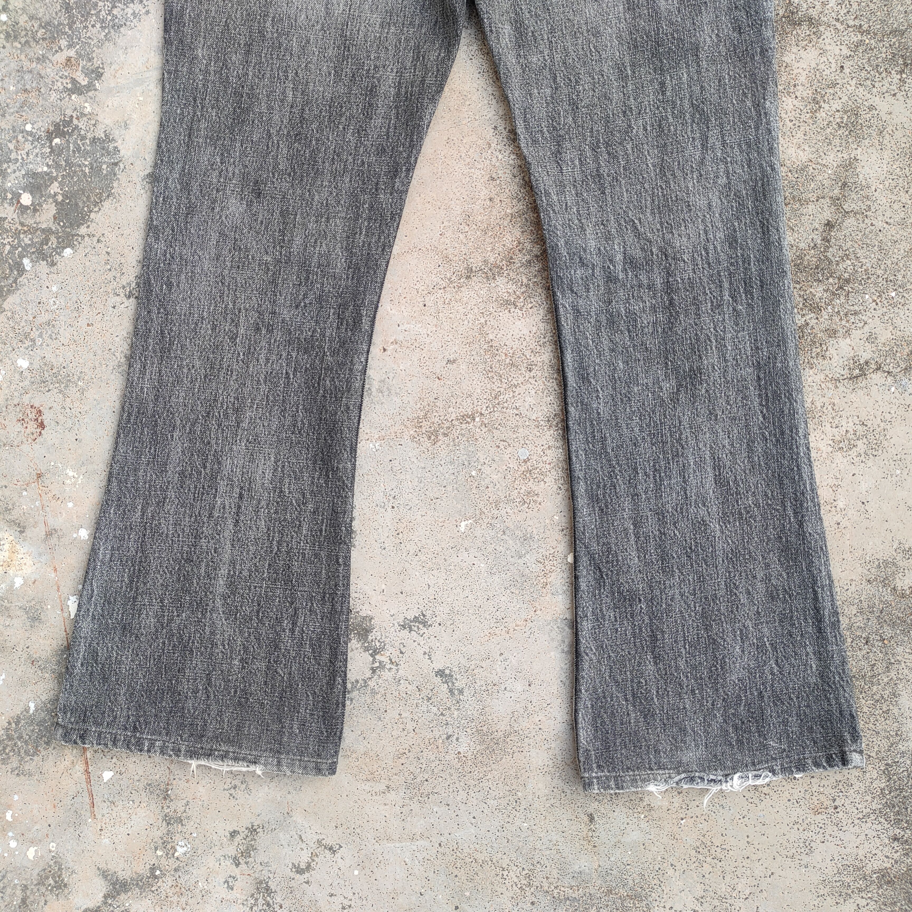 Japanese Brand VINTAGE AGELESS BLACK FLARE RIPPED JEANS DENIM PANTS Size US 31 - 9 Thumbnail