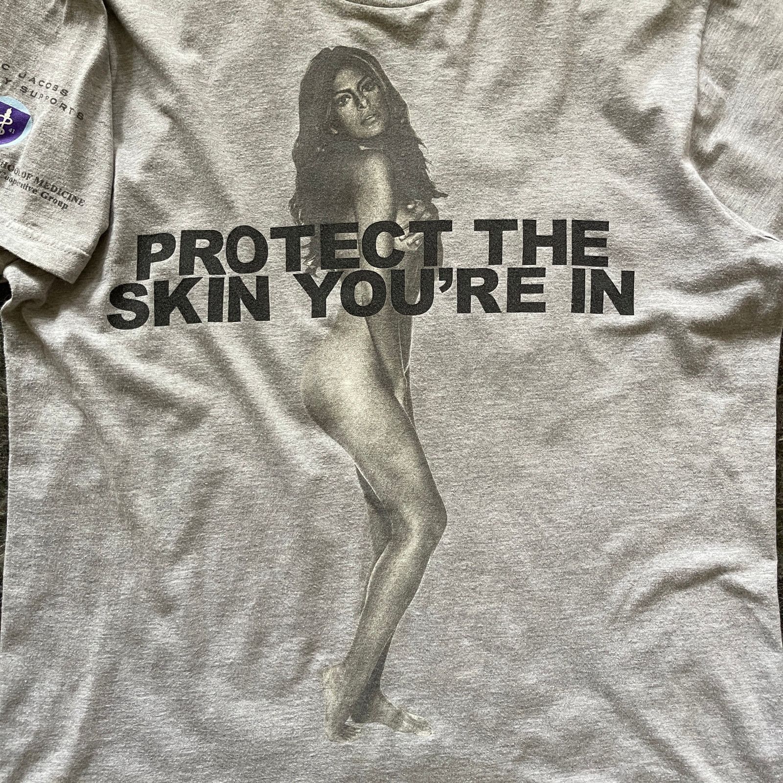 Marc Jacobs Marc Jacobs/Eva Mendes - Protect The Skin You're In Size US M / EU 48-50 / 2 - 6 Thumbnail