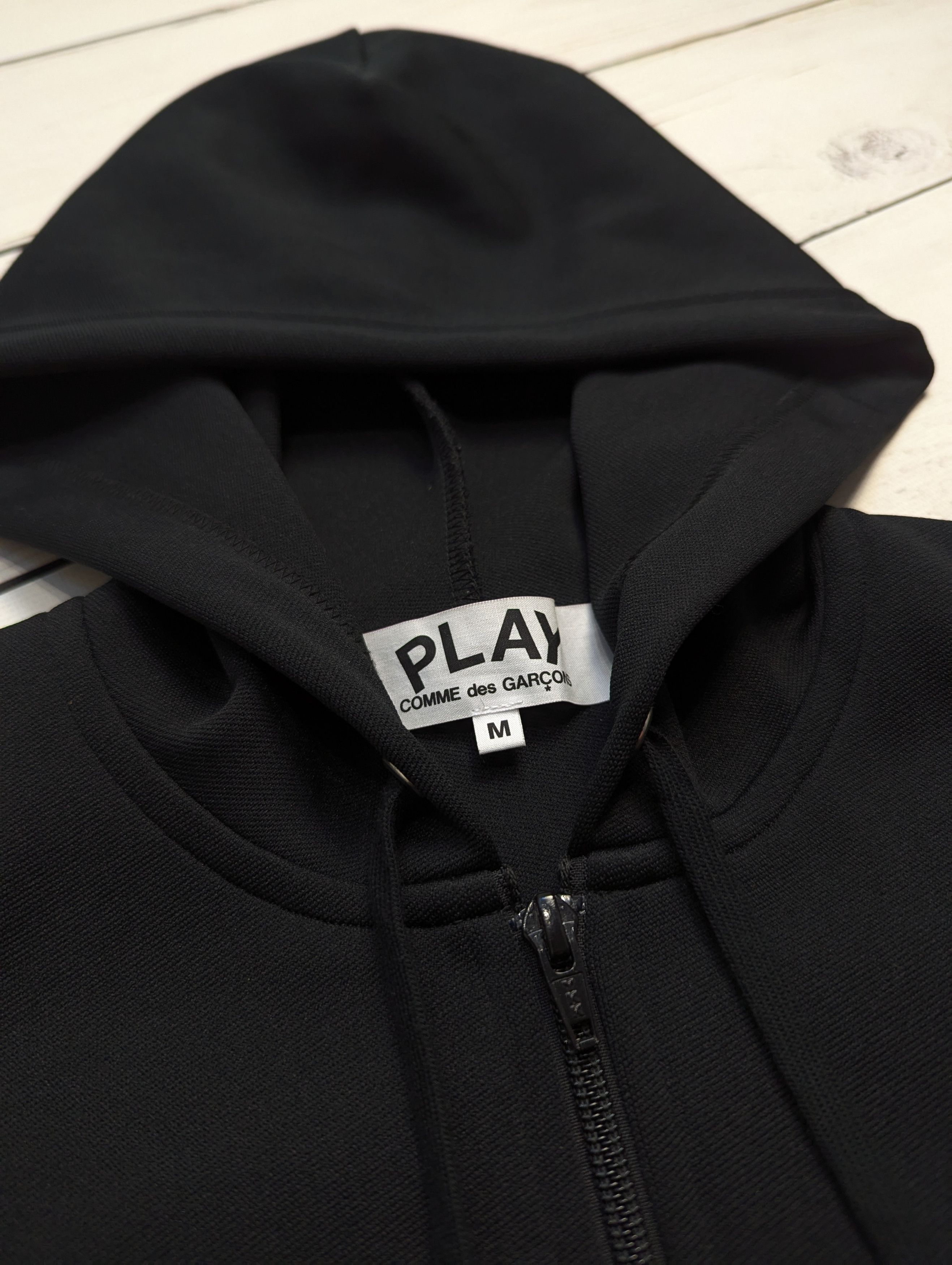 Comme des Garcons Comme des Garçons Play Zip Hoodie Jacket M Size US M / EU 48-50 / 2 - 6 Thumbnail