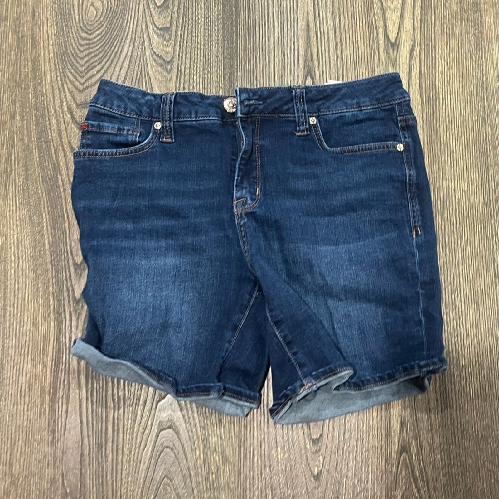 Vintage Seven7 Weekend Shorts Mid Rise Whisker Denim Stretch Size 6 Size 28" / US 6 / IT 42 - 1 Thumbnail