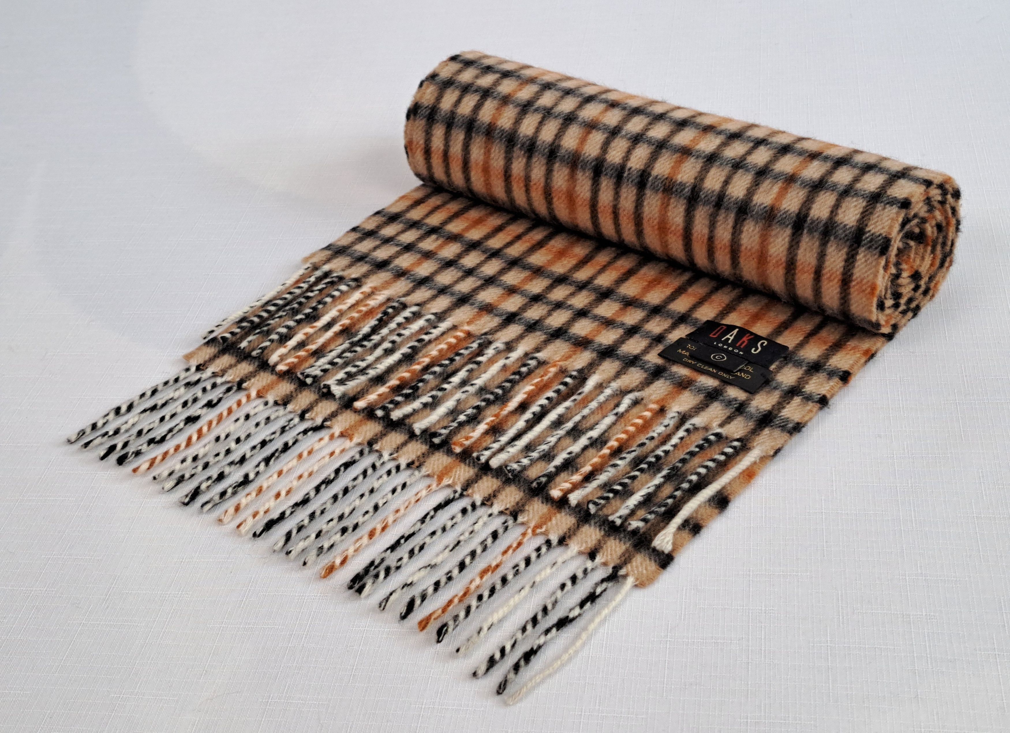 DAKS DAKS London checked wool scarf. Size ONE SIZE - 1 Thumbnail