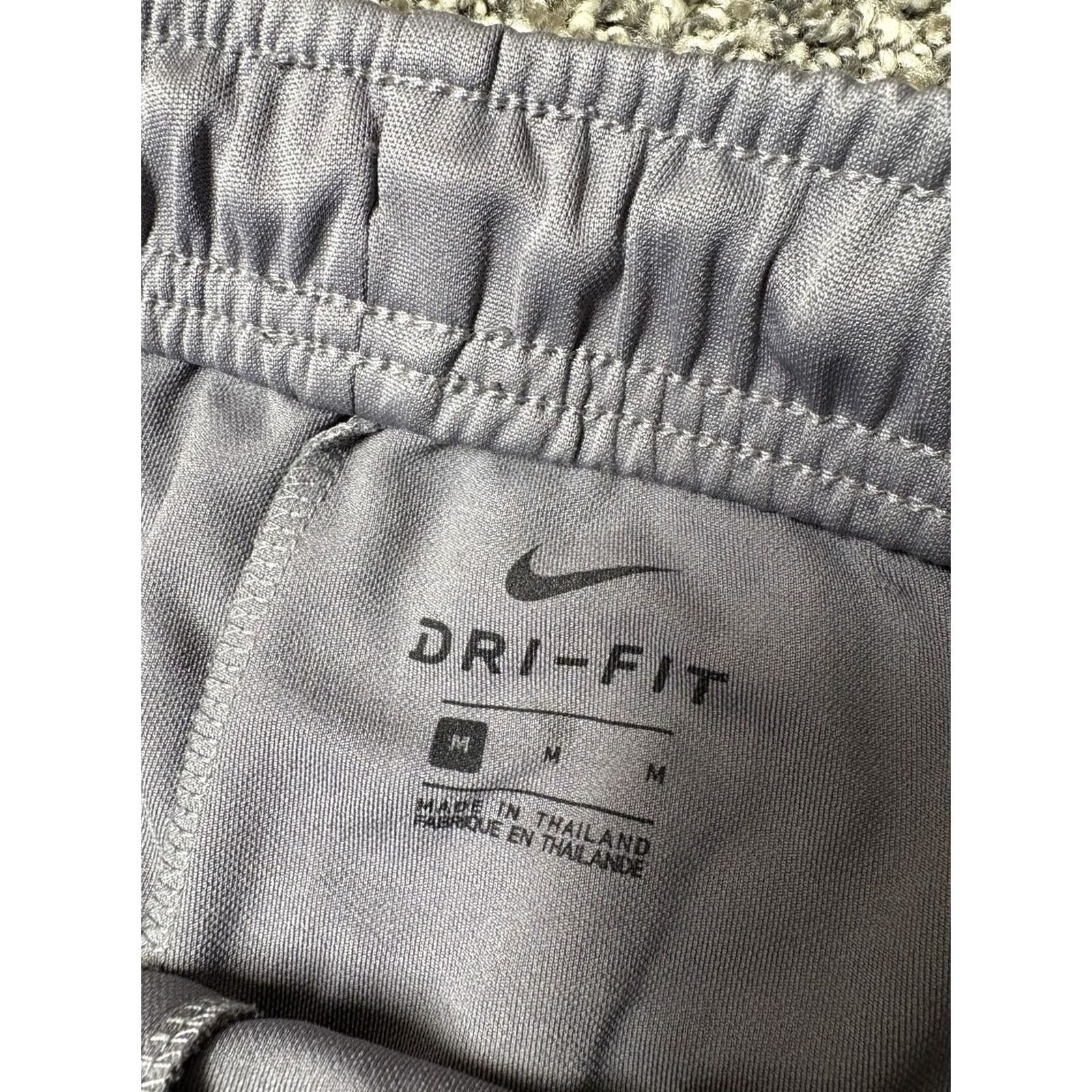 Nike Nike Epic Knit Training Pants Mens M Gray Dri-FIT Swoosh Logo 927388 Size US 31 - 7 Thumbnail