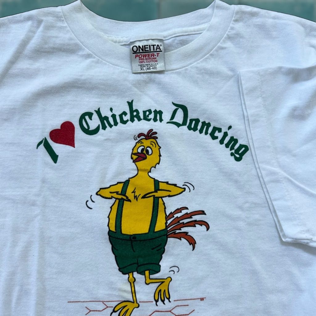 Vintage VINTAGE Oneita Chicken Dance T-Shirt Men XL White Funny Animal Farm Oktoberfest 90s Size US XL / EU 56 / 4 - 1 Thumbnail