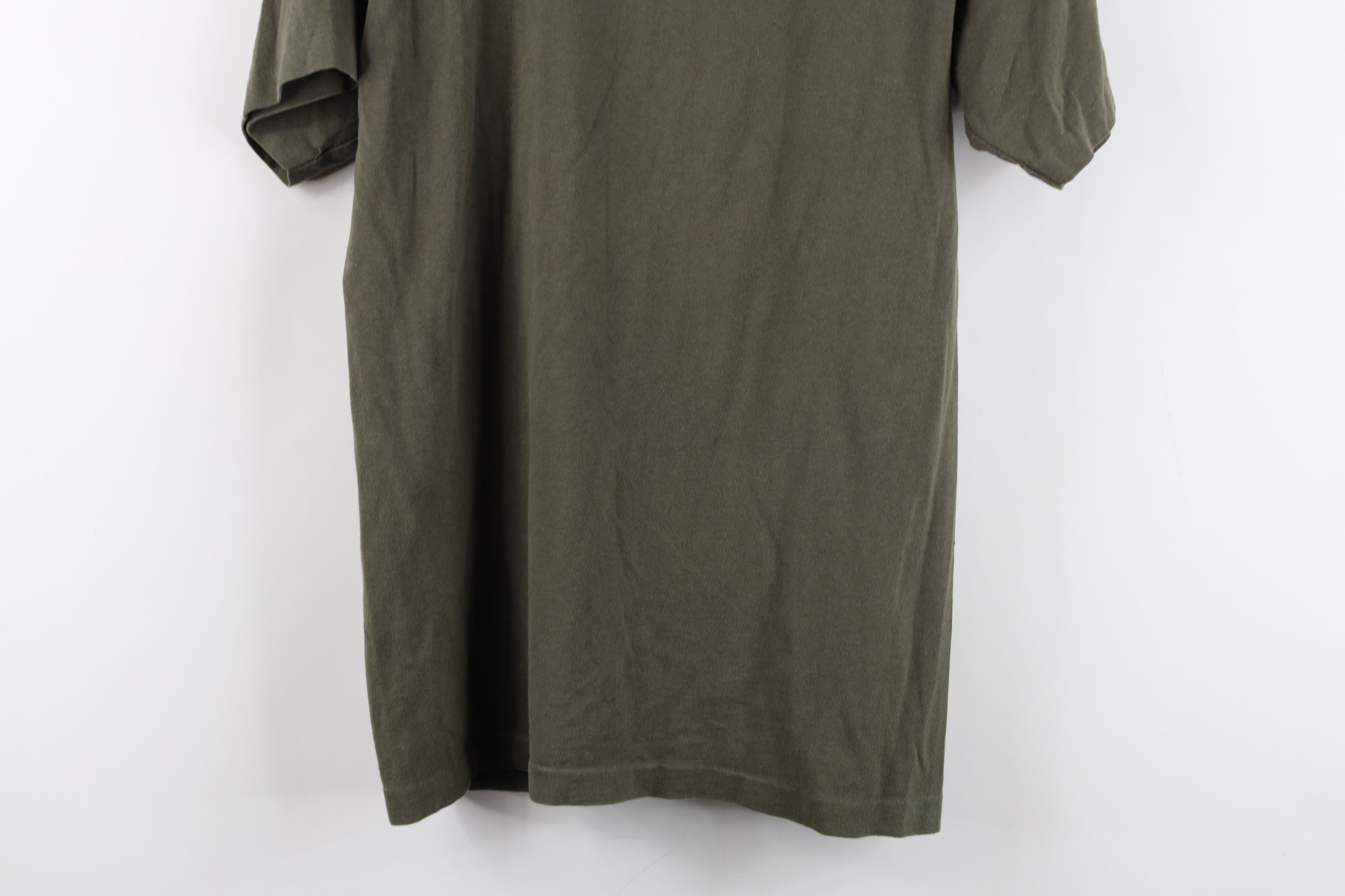 Vintage Vintage 90s Streetwear American Made Deer Buck T-Shirt USA Size US S / EU 44-46 / 1 - 14 Thumbnail