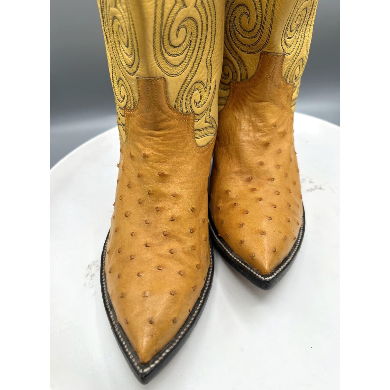 Vintage Ostrich Leather Cowboy Boots 5 Women's Full Quill Yellow Point Western Cowboy Western Leather Outsole Leather Heel Stacked Size US 5 / IT 35 - 3 Thumbnail