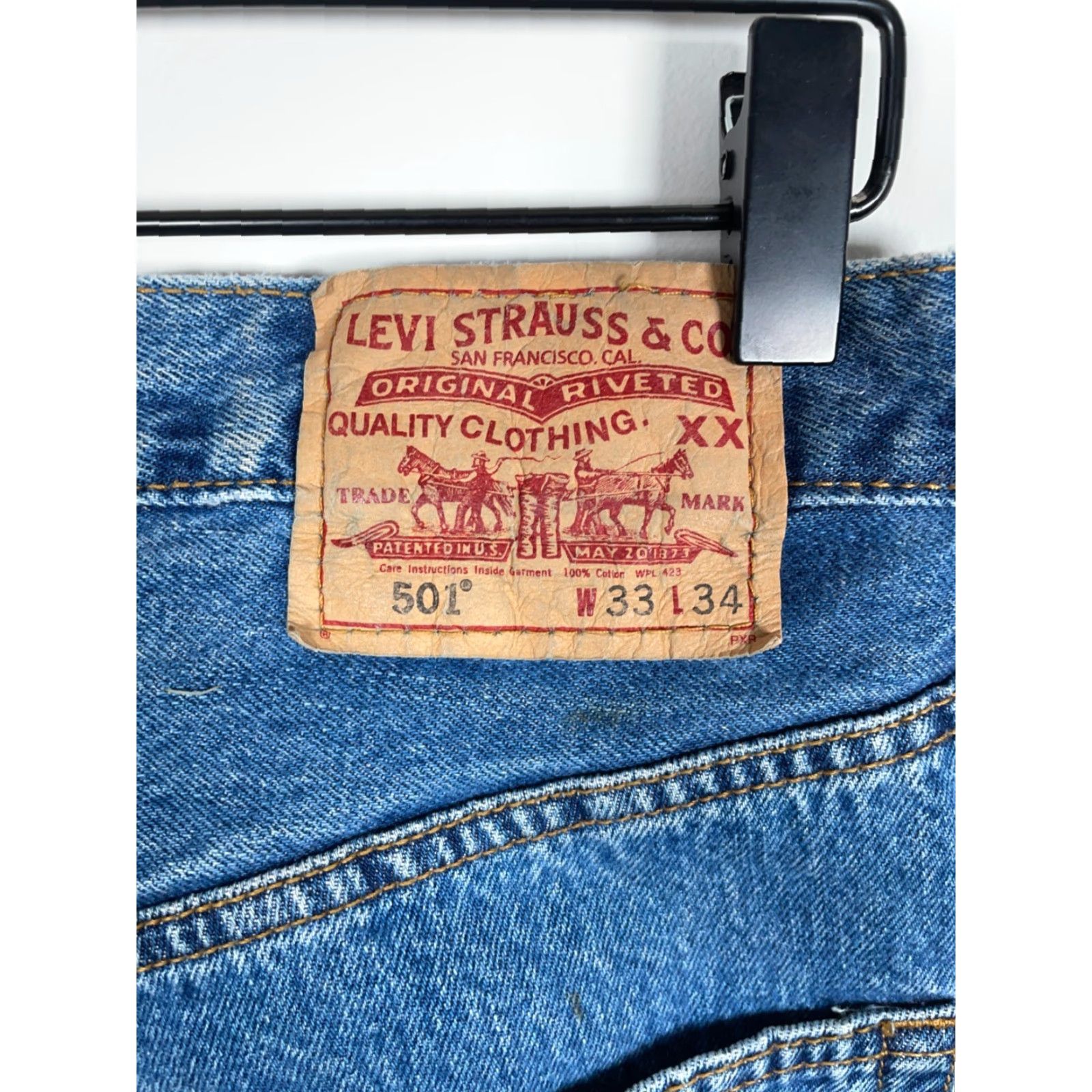 Levi's Levi's 501 Jeans Men's 32 x 29.5 Blue Denim Cotton Button Fly Straight Leg 5-Pocket Vintage Yes Regular Brand Levi's 501 Series Size 32 Country Haiti Size US 32 / EU 48 - 3 Thumbnail
