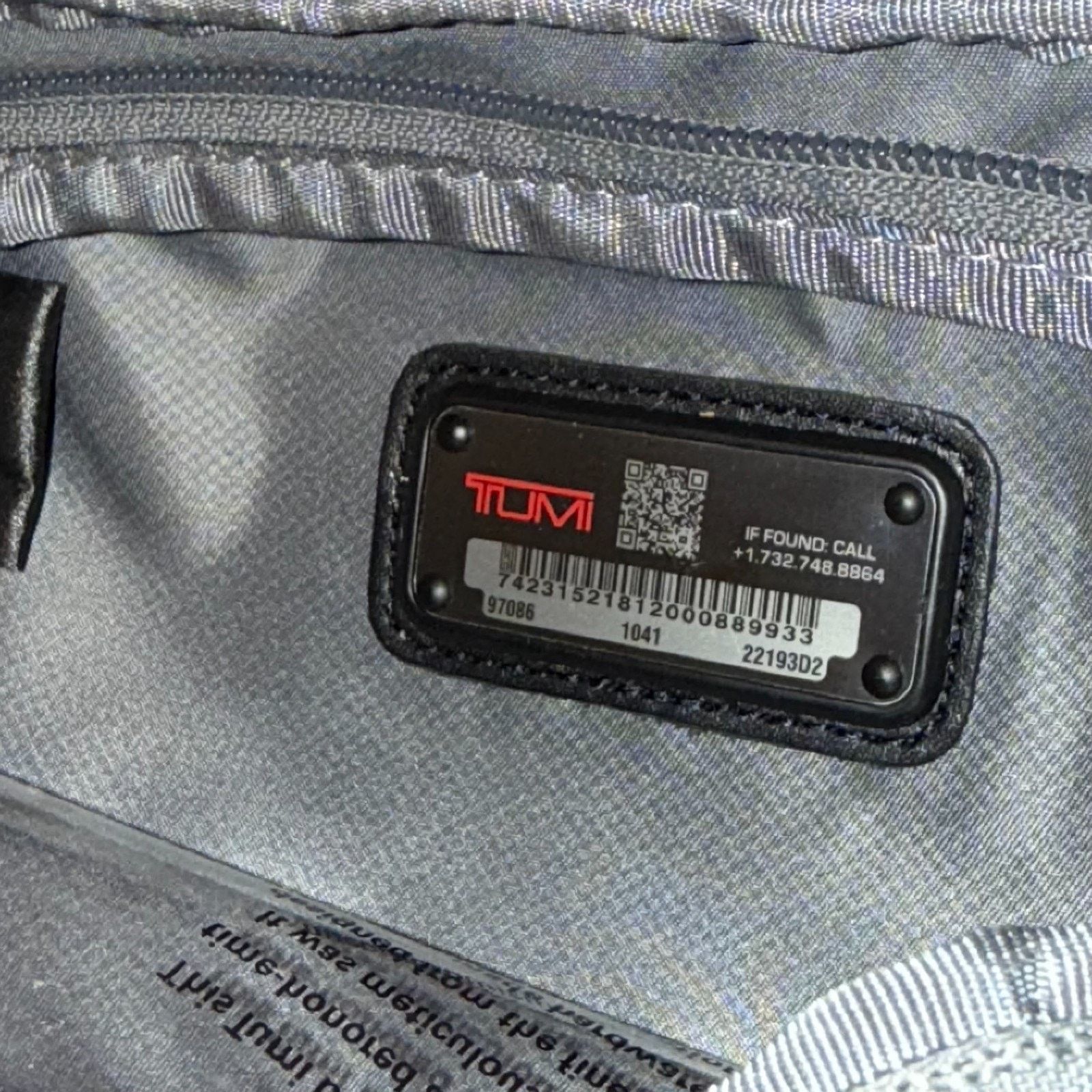 Tumi Tumi Alpha 2 Small Toiletry Bag Travel Ballistic Black Nylon Size ONE SIZE - 6 Thumbnail