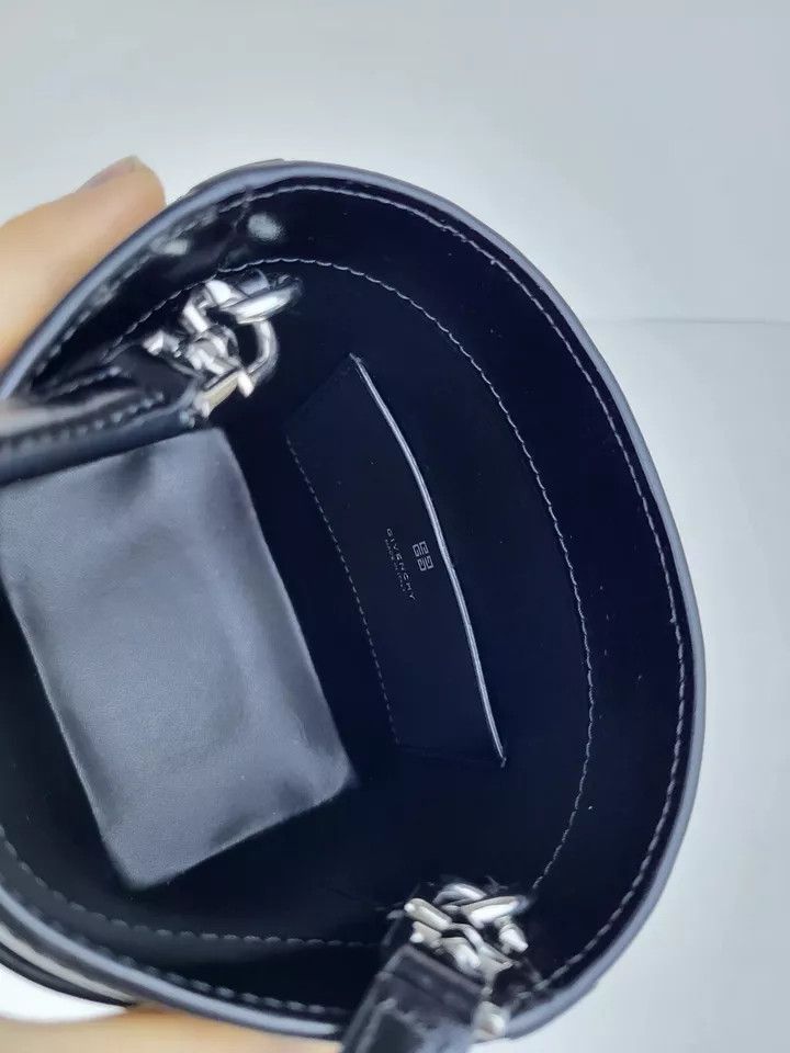 Givenchy GIVENCHY Shark Lock Bucket Bagin Box Leather Black Size ONE SIZE - 7 Thumbnail
