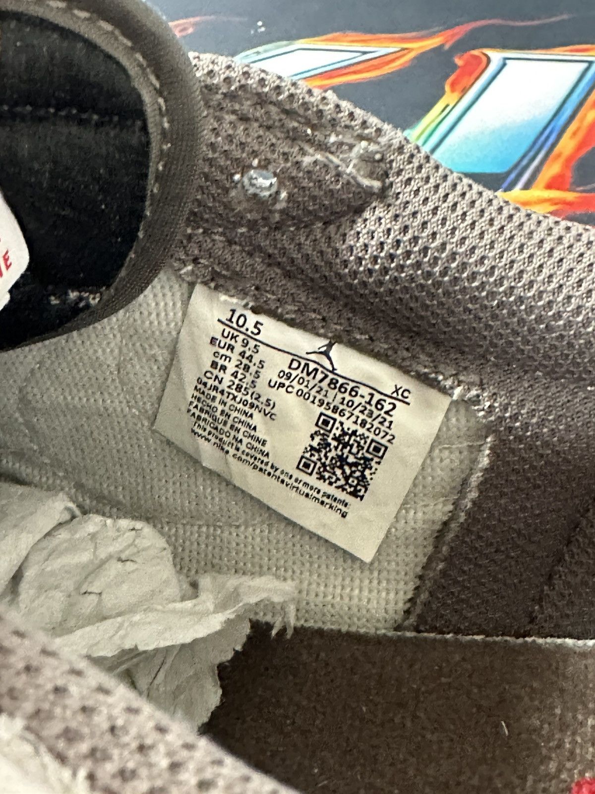 Nike × Travis Scott Travis scott low reverse mocha Size US 10.5 / EU 43-44 - 8 Thumbnail