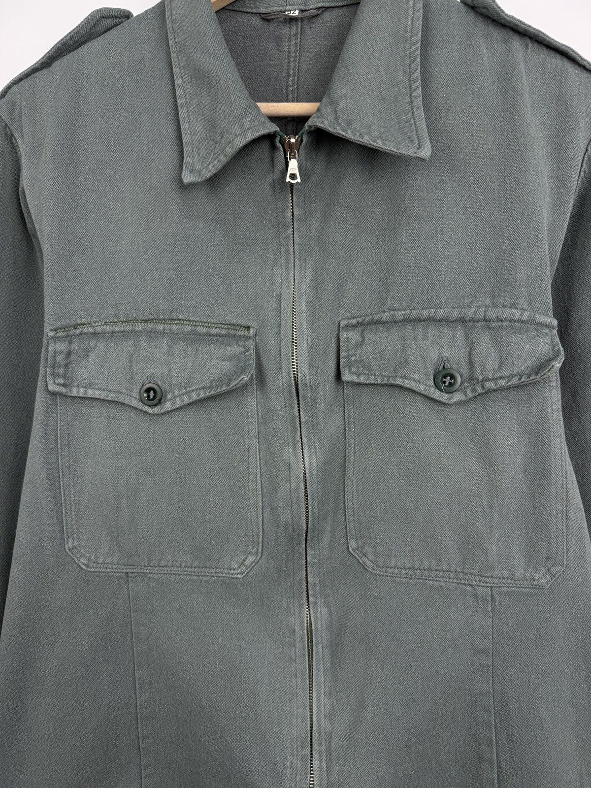 Le Laboureur 🇨🇭 Vintage 70s Swiss Army Military Work Jacket WSB Qualite Size US M / EU 48-50 / 2 - 4 Thumbnail