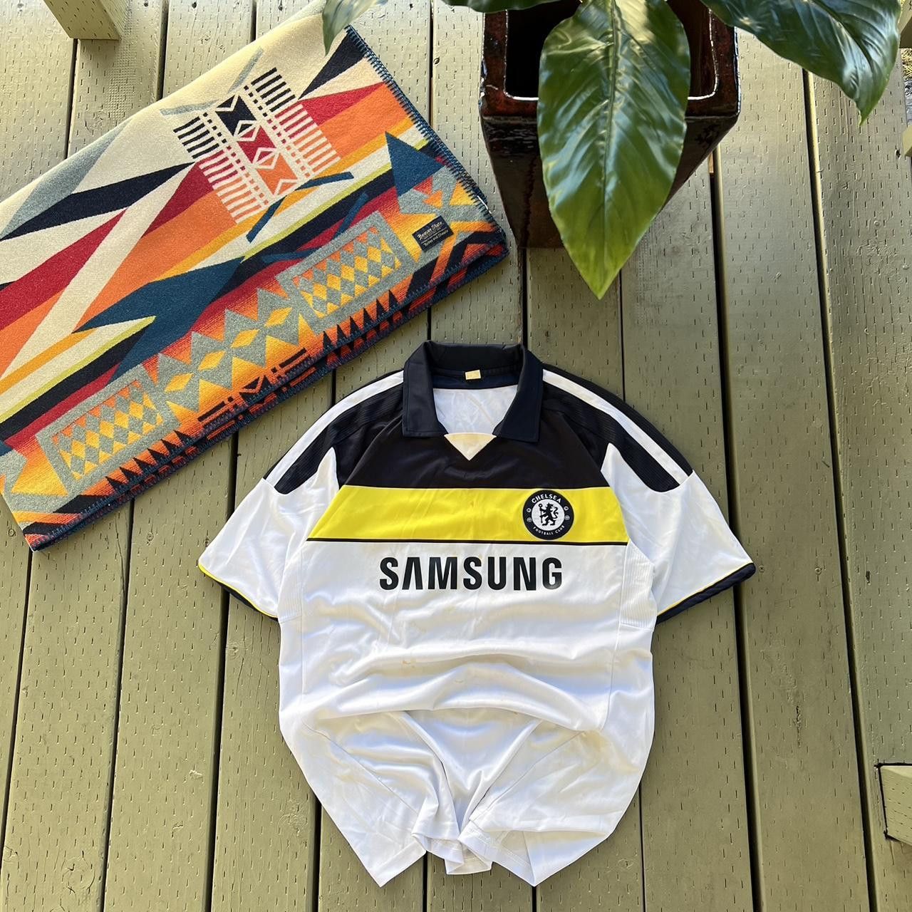 Chelsea Soccer × Vintage Vintage Chelsea Jersey Size US L / EU 52-54 / 3 - 2 Thumbnail