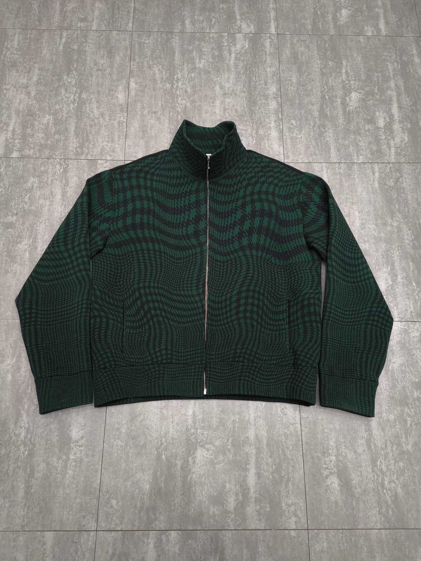 Burberry Burberry Green Sweater l Men Size US L / EU 52-54 / 3 - 1 Thumbnail